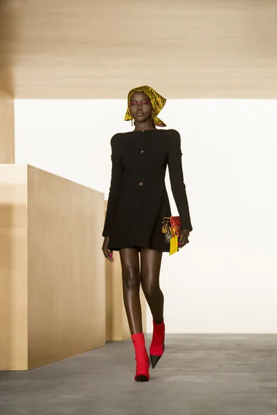 Look 37